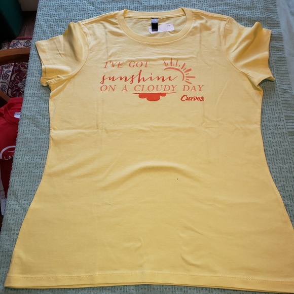 We Got Sunshine Workout Tee - Picture 1 of 4